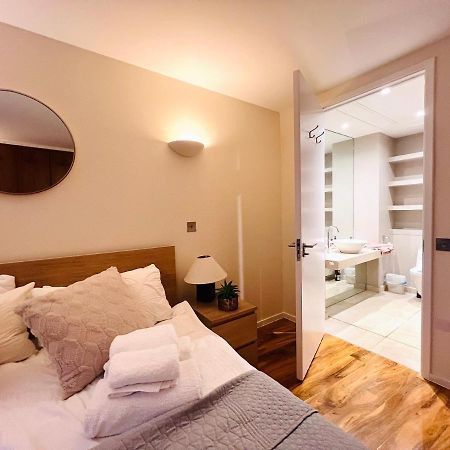 Fairmont Avenue E14 9Pq Daire Londra Dış mekan fotoğraf