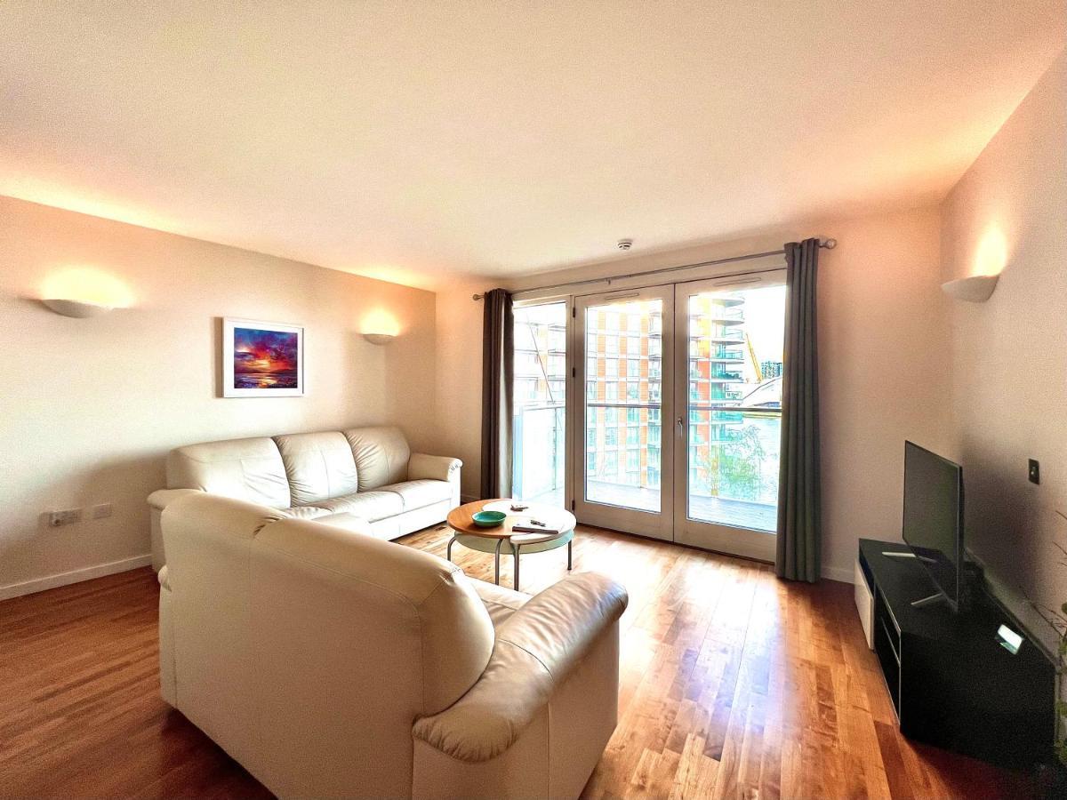 Fairmont Avenue E14 9Pq Daire Londra Dış mekan fotoğraf